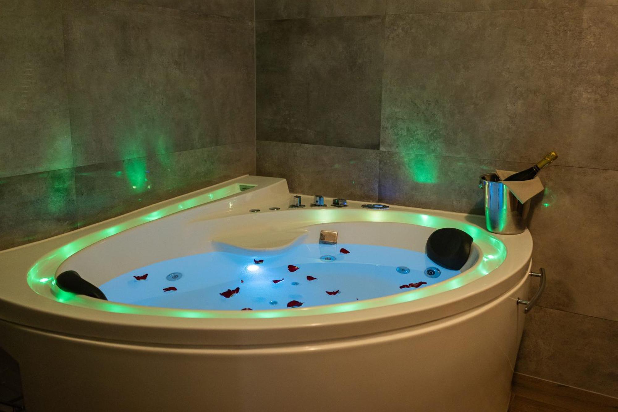 Lux Apartmenty - Old City Krakow Luaran gambar