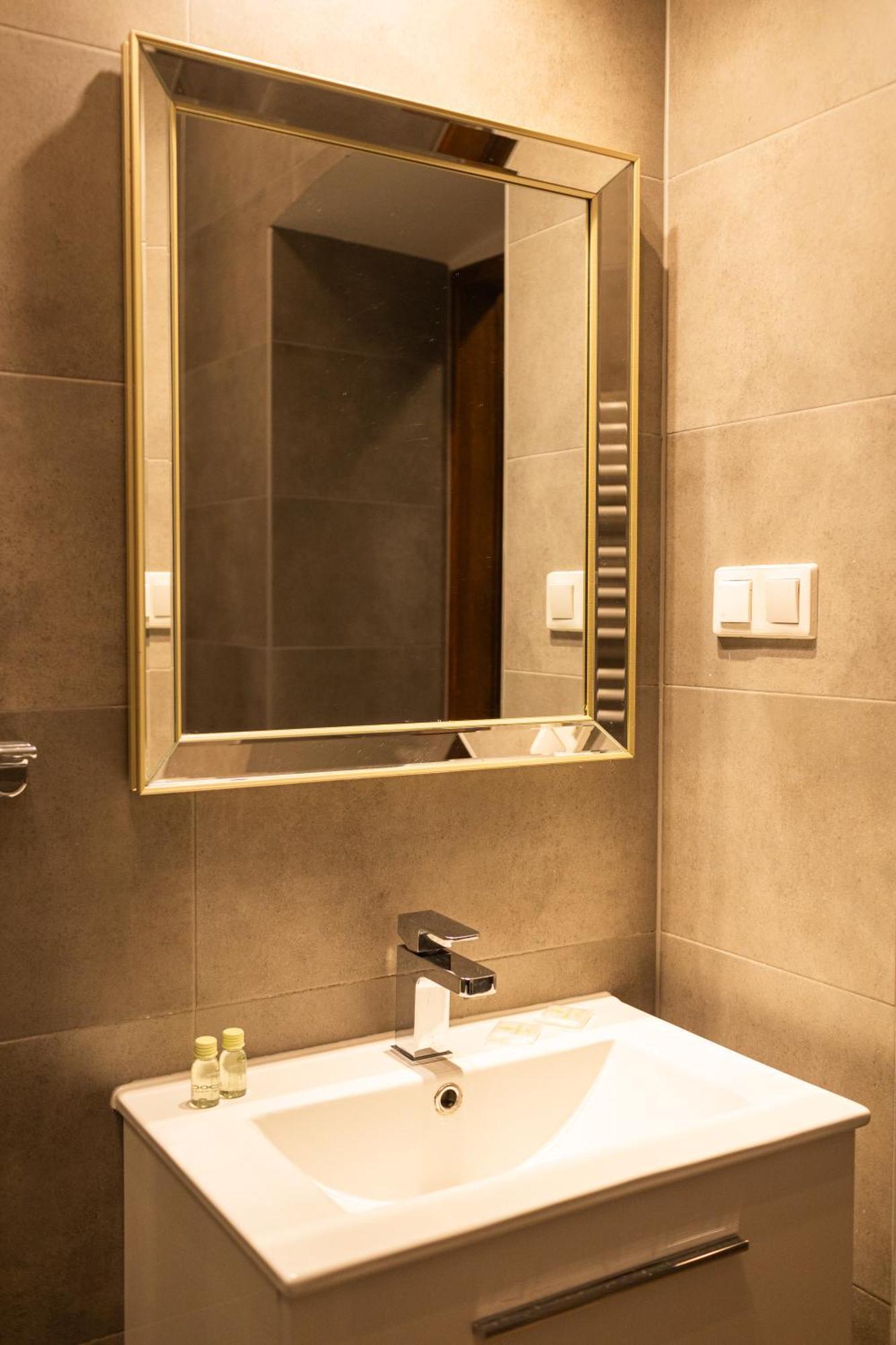 Lux Apartmenty - Old City Krakow Luaran gambar